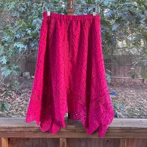 Chelsea & Theodore Women's Hot Pink Eyelet Pull On Skirt Size S. NEW